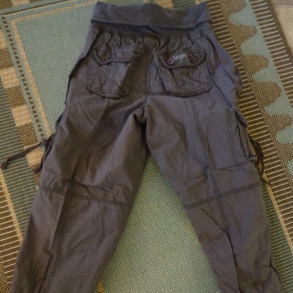 Calvin Klein Performance Quick Dry Capris XS - Picture 3 of 14